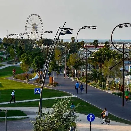 Miro' A 100 Metri Dal Mare A Marina Centro Apartament *